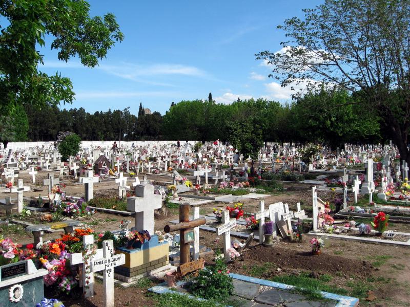 Fotografía del Cementerio de Villegas por Francisco Floreal Artese publicada con licencia Attribution-ShareAlike 2.0 Generic (CC BY-SA 2.0)