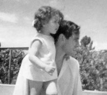 Jorge Candan junto a una de sus hijas.